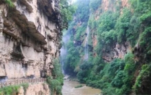 最锋利的刀是什么？切割钢板不冒火星冒水花，水刀的威力有多大？