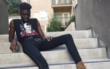 世界上腿最长的人 非洲南部的一个小男孩（最长的腿）