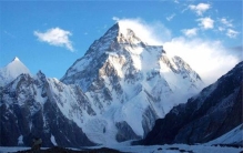 世界第二高峰是什么 乔戈里峰（海拔八千六百多米）