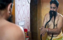 世界上胡子最长的人是谁 十四英尺长1970年开始留胡子