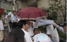 网传赵本山死亡现场图是假的，实则赵本山父亲去世