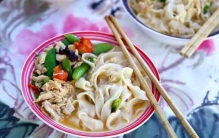 河南八大特色小吃：道口烧鸡进列第七，烩面排第一