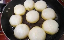 安徽11道特色美食小吃：麻饼排第二，送灶粑粑排第一