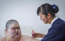 沈阳500斤小伙离世，肺内感染导致心衰死亡(遗体已捐赠)