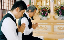 为什么人死后脸上盖纸,人死后为啥要盖住脸