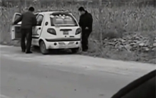 山东农田发现女人尸体 全身衣服被扒光（发现尸体）