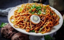 中国知名十大面条：云吞面居第五，热干面居首