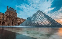 卢浮宫的创变,卢浮宫内的美女