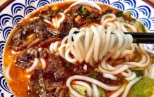 广西桂林十大美食：灵川狗肉上榜，桂林米粉排第一