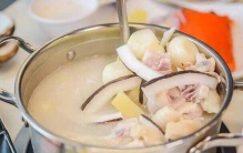 三亚十大经典美食：文昌鸡排第二，椰子鸡排第一