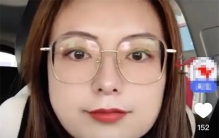 34岁初中老师重新高考转学口腔医学 为什么选择转行