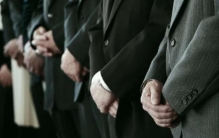 眼泪不能滴到亡者身上父母过世不能剪指甲等7大禁忌