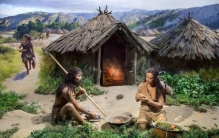 人死后棺材为什么要钉钉子,人死后为什么要放进棺材