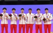 四冠王男子历史第一人 赛后落泪