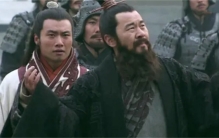 曹操屠城是政治需要吗  在当时是否合理  曹操如此残暴为何能成功