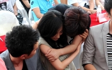 揭秘圈中规则，明星被潜规则的背后真相。陪吃陪睡只是冰山一角