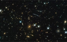 宇宙只有一个吗  科学家通过研究大爆炸  认为至少有三个宇宙