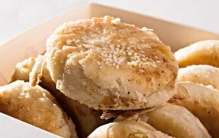 江苏5大特色小吃，太史饼、芝麻糖居前两位