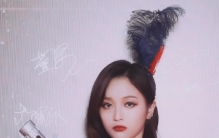 乐华年会王一博韩庚走心cos认不出吴宣仪孟美岐程潇宇少同框