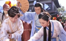 苏轼拿一碗面  苏小妹给上联“面对面吃面”  和尚下联让其羞红脸