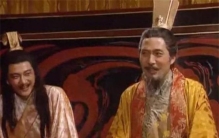 石崇和王恺斗富，司马炎不去制止竟然还去帮忙，这背后预示什么？