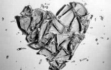 玻璃心是什么意思?玻璃心是如何造成的(自我认知偏差)