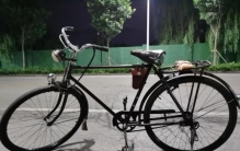 冠县身边偶遇1952年的钻石车