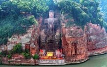 中国十大最高的巨型雕像，乐山大佛居第一位