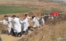 人死了用绳子拴住脚什么意思,人死后绊脚绳没取怎么办