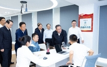 在最顶尖的科技领域，高层的风向变了。阿里“作死”，因祸得福？