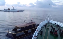 菲律宾船只蓄意挑事的现场画面曝光