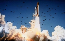 挑战者号航天飞机爆炸宇航员遗体「挑战者号航天飞机爆炸宇航员以93m/s速度撞击海面活活被震死」