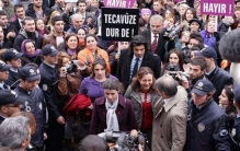 法蒂玛事件三个预言 这三个预言分别是什么