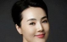 27岁全裸演艺巅峰，姜宏波：娱乐圈的干净女星