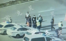 老汉骑车无故被撞,五旬男子骑车被撞身亡