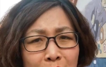 奇闻趣事太奇葩女子接二孩放学竟然被50岁大妈当成了奶奶