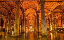 神秘的地下水宫殿，建奢华宫殿贮水(公元前4世纪罗马建筑)