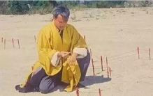 林正英拍僵尸片发生了什么灵异事件,林正英灵异片段