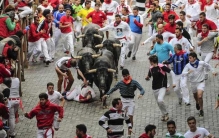 地球上最极端的十大冒险，西班牙奔牛节霸占榜首