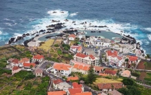 世界上最壮观的海边游泳池，葡萄牙马德拉莫尼兹港上榜