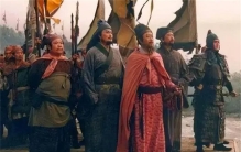 宋江作为梁山的领导 为啥总是想着招安（梁山出路）