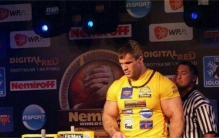 世界上右手最强的男人 比普通人粗的多（强壮右手）