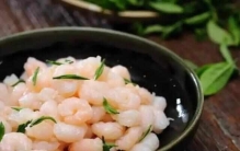 江苏经典的6道名菜：无锡酱排骨入榜，碧螺虾仁占据榜首