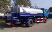 洒水车工作的时候 为啥会播放音乐（洒水车）