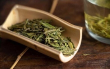 中国绿茶排名前十名，排第一位的是西湖龙井