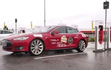 世界最长行驶里程特斯拉Model S：近190万公里、光电机就换了13次