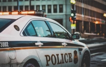 上世纪交警罚款乱象 还砸坏记者摄像机（收费乱象）