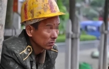 抢劫犯想过正经生活 却被老板拖欠工资（逼人从恶）