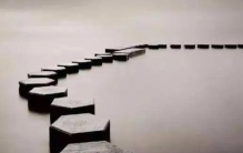 倒霉的面相有哪些特征（面大鼻小）