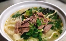 河南著名的十大美食：胡辣汤排第五，河南烩面排第一